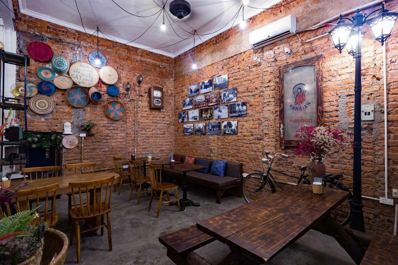 Hanoian Backpack Hostel Exterior photo